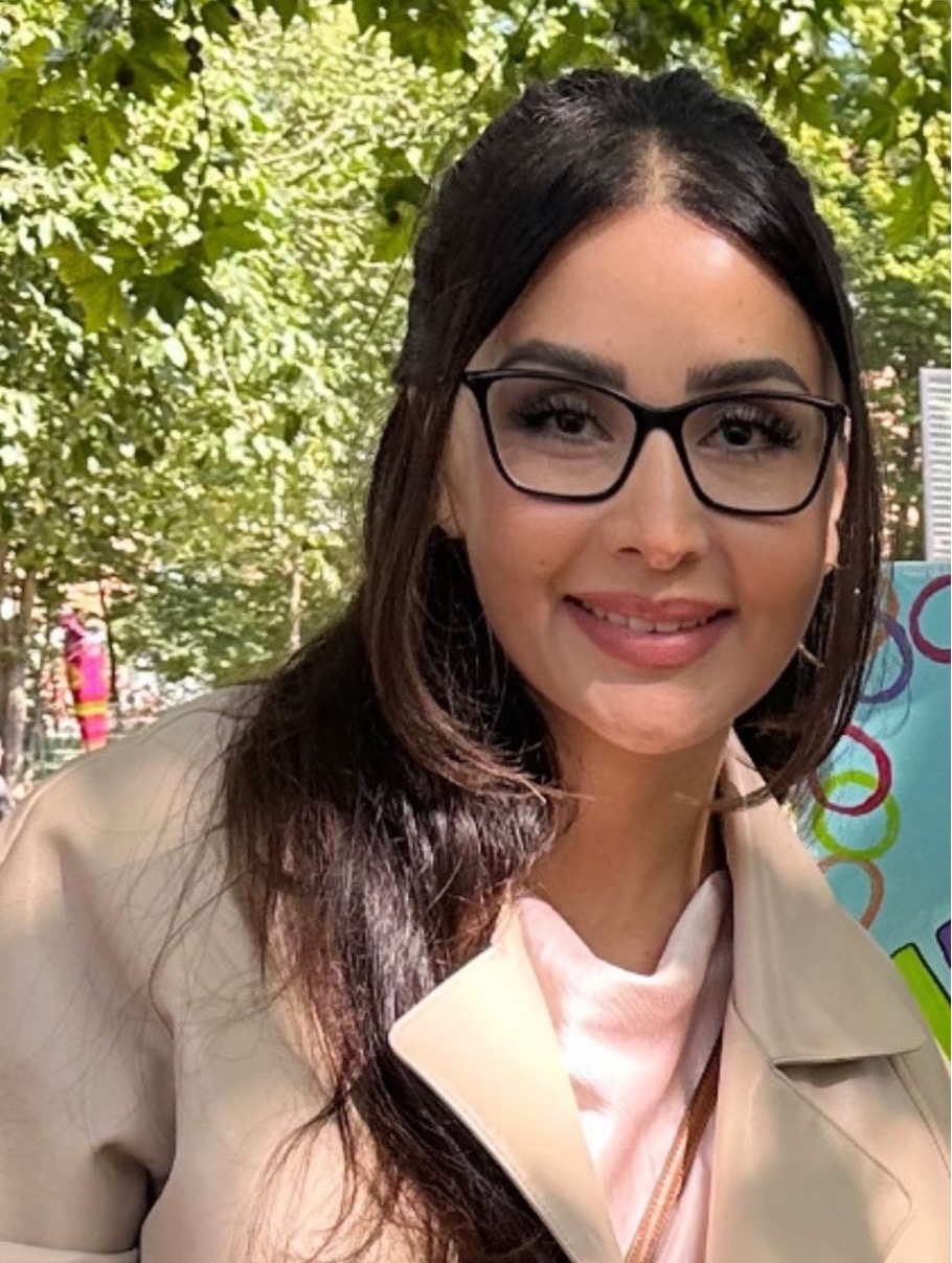 Sadaf Ezati